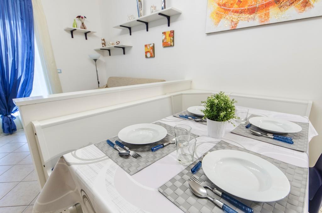 Residence Elisa Piano Terra Con Giardino E Posto Spiaggia Incluso Каорле Номер фото