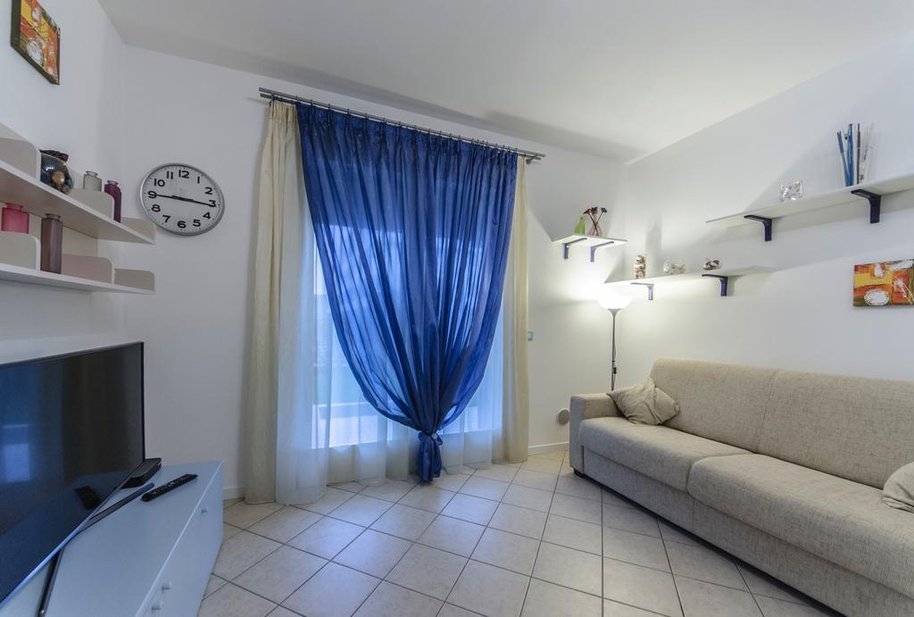 Residence Elisa Piano Terra Con Giardino E Posto Spiaggia Incluso Каорле Номер фото